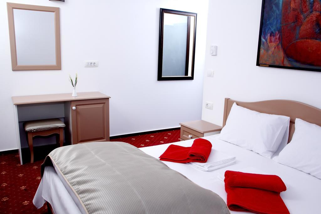 Hotel Exclusiv Timisoara Room photo